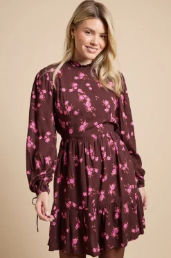 Robe Mini À Manches Longues Avec Col À Volants Roses