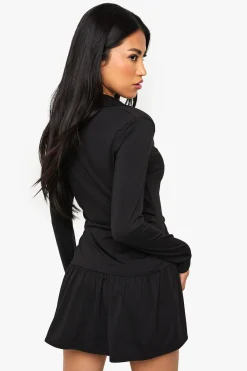 Robe mini à manches longues à col et ourlet déposé