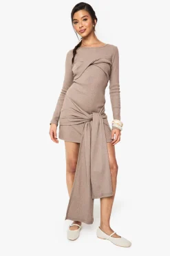 Robe mini à manches longues en côte brossée avec nœud
