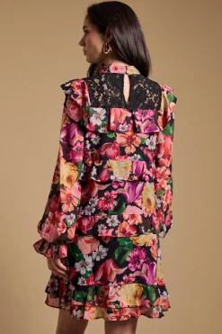 Robe Mini à Manches Longues en Mousseline Imprimée avec Détails en Dentelle et Volants Étagés