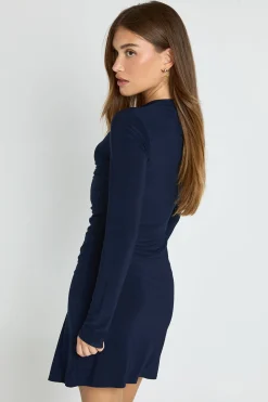 Robe mini à manches longues froncée