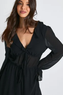 Robe Mini à Manches Longues Froncée avec Détail à Volants