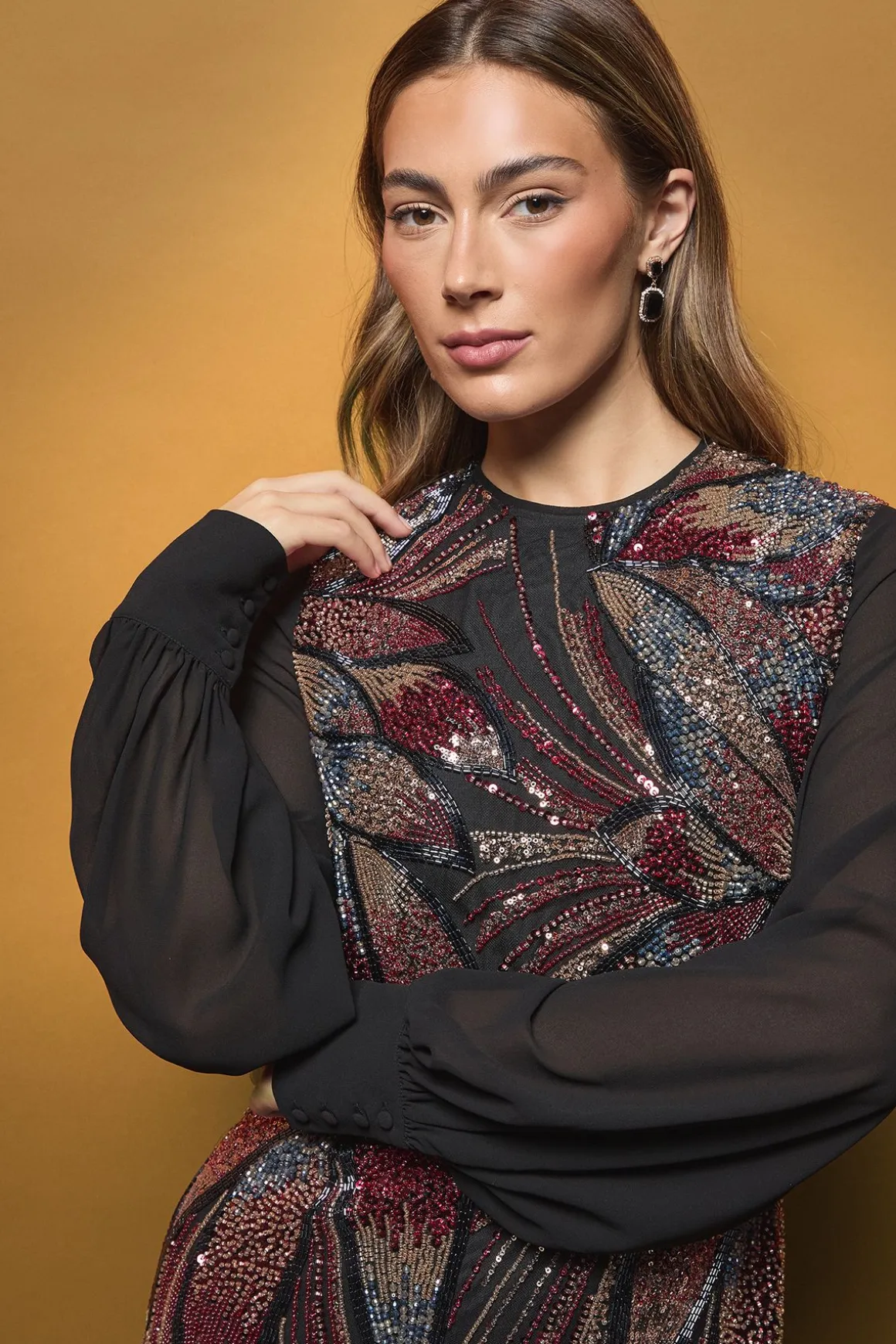 Robe Mini à Manches Longues Ornée de Motifs Floraux
