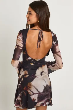 Robe Mini à Manches Évasées en Maille Abstraite Tonale