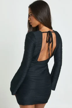 Robe Mini à Manches Évasées Texturées