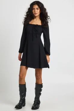 boohoo Robe Mini Milkmaid à Manches Bouffantes Texturées<Femme Robes À Manches Longues|Robes
