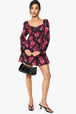 boohoo Robe mini milkmaid à motif floral Blur<Femme Robes Patineuses|Robes À Manches Longues