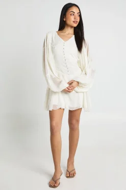 Robe Mini À Motif Floral Dévoré Avec Manches Volumineuses Et Ourlet À Volants