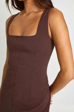 Robe Mini Moulante En Bengaline À Détails De Coutures Et Bretelles