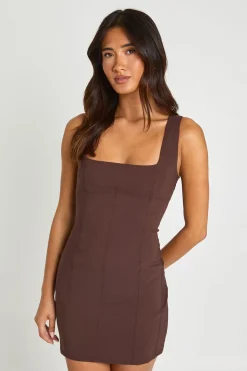 Robe Mini Moulante En Bengaline À Détails De Coutures Et Bretelles
