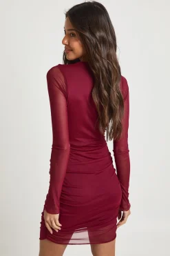 Robe Mini Moulante en Maille Froncée