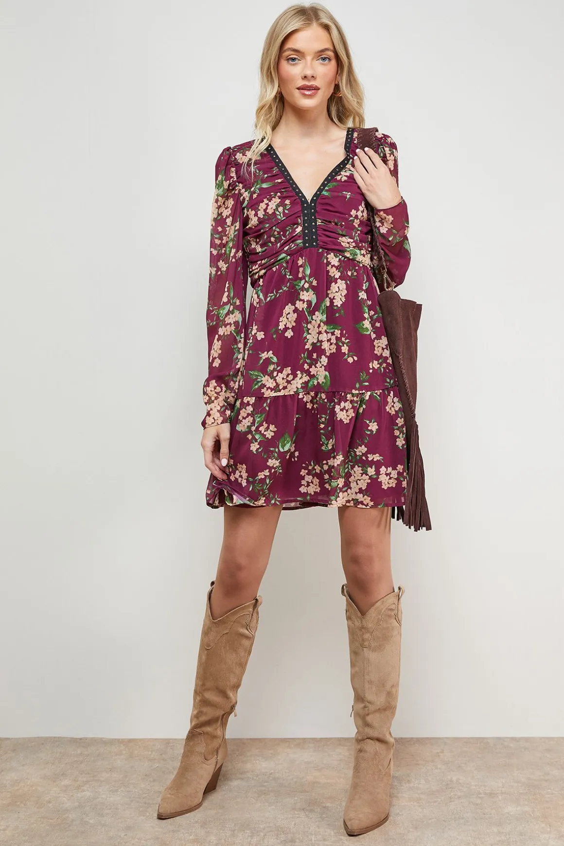Robe Mini Moulante à Imprimé avec Épaules Statement et Fronces