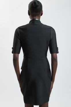 Robe Mini Moulante À Manches Courtes Avec Détails Militaires Et Finitions SYNTHÉTIQUE Petite