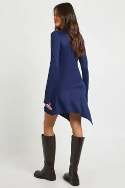 Robe mini à ourlet asymétrique super douce