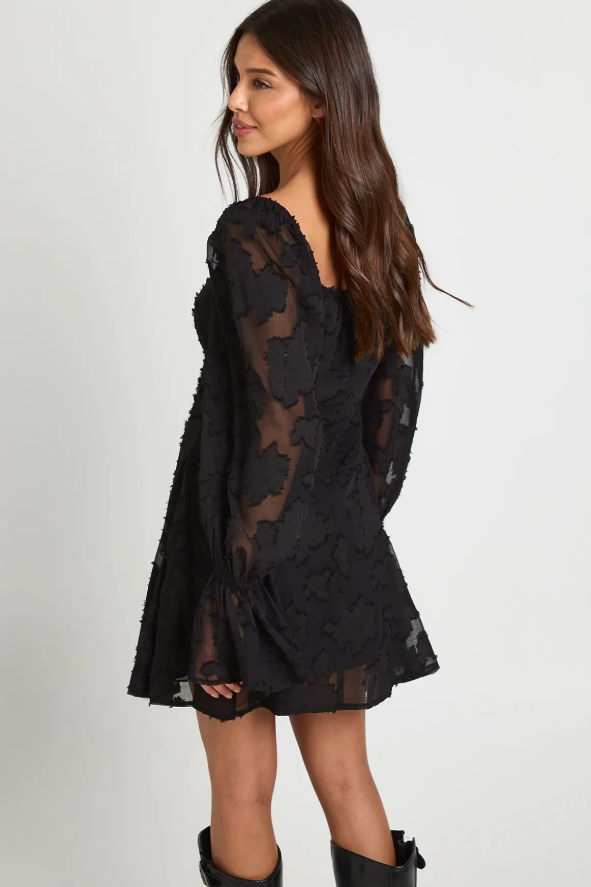 Robe Mini À Ourlet Godet Et Motif Floral Dévoré