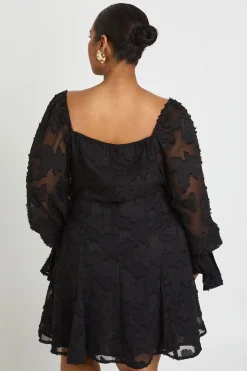 boohoo Robe Mini À Ourlet Godet Motif Floral Dévoré<Femme Robes Patineuses|Robes À Manches Longues