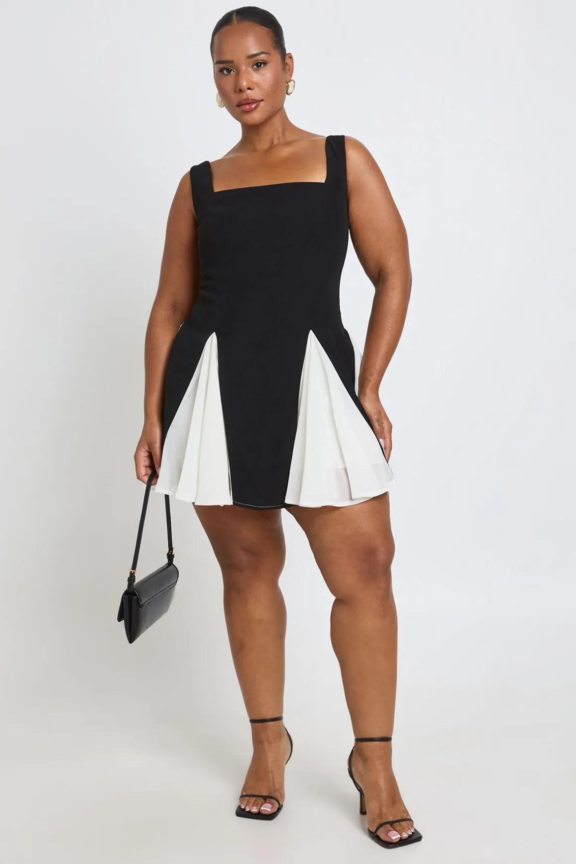 Robe Mini À Ourlet Godet Plus