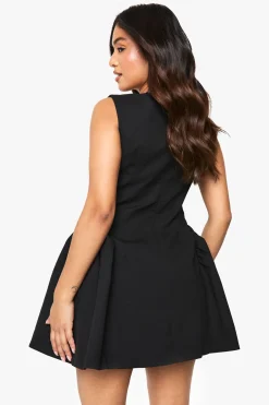 Robe Mini Patineuse À Encolure Carrée Petite Taille