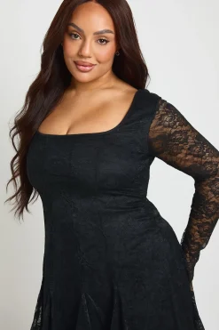 Robe Mini Patineuse à Godets en Dentelle Grande Taille