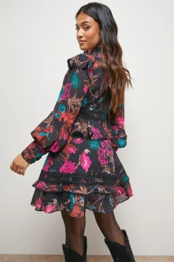 Robe Mini Petite avec Détails de Buste Froncé et Finitions