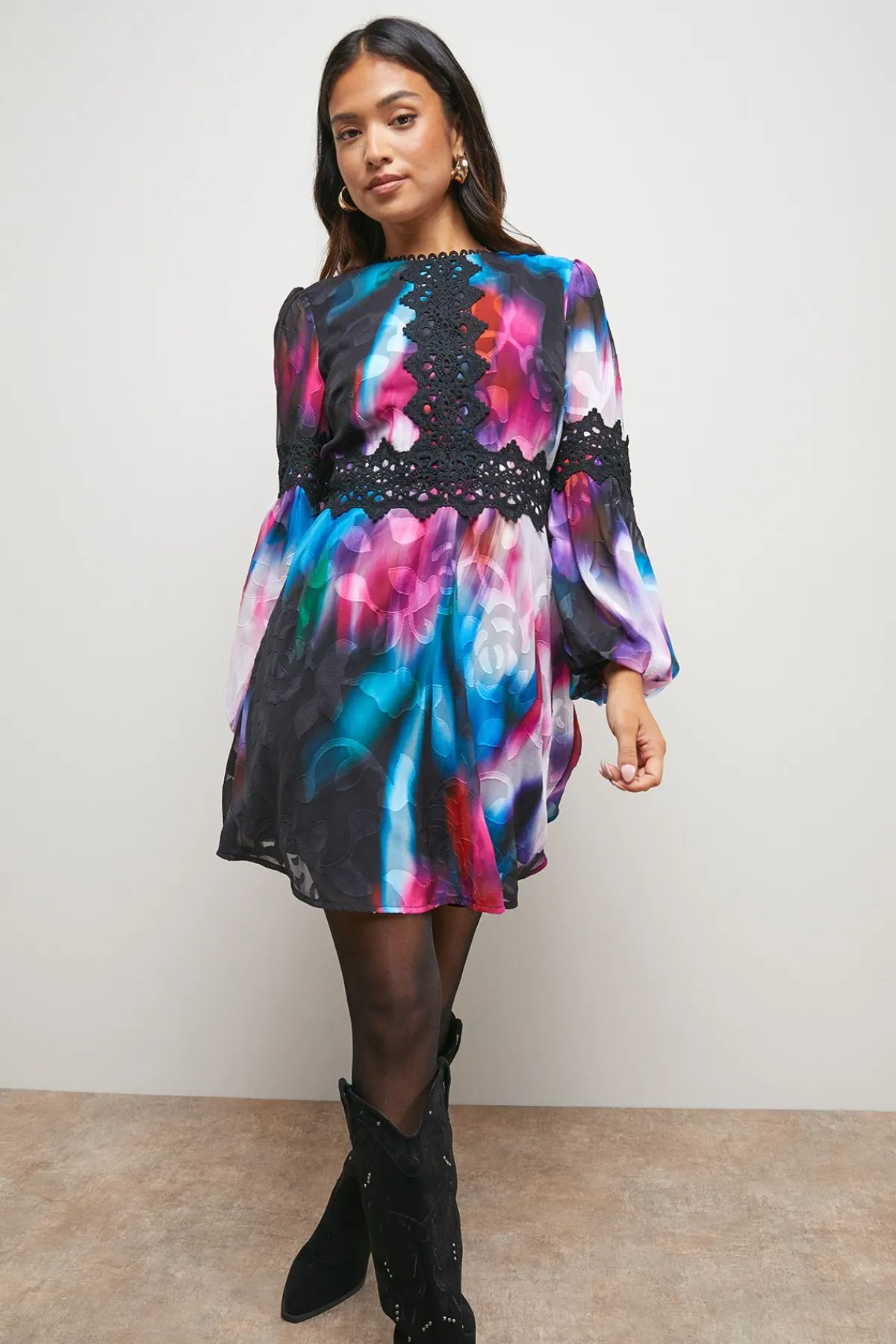 Oasis Robe Mini Petite en Mousseline Dobby Imprimée avec Détails en Dentelle<Femme Satin Et Dentelle|Robes Bohème