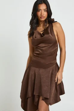 Robe Mini Petite en Satin Texturé à Col Drapé