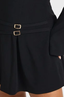 boohoo Robe mini plissée sur mesure avec détail de boucle<Femme Robes À Manches Longues|Robes