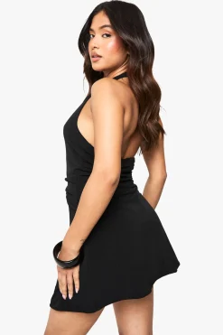 boohoo Robe Mini Portefeuille À Col Licou Avec Détails De Finitions Petite Taille<Femme Robes|Robes De Soirée