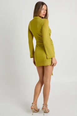 Robe mini portefeuille à décolleté plongeant
