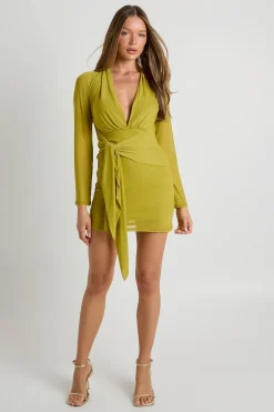 Robe mini portefeuille à décolleté plongeant