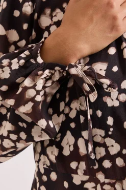 Robe Mini Portefeuille Marron à Imprimé Animal avec Détail de Couture Tombante
