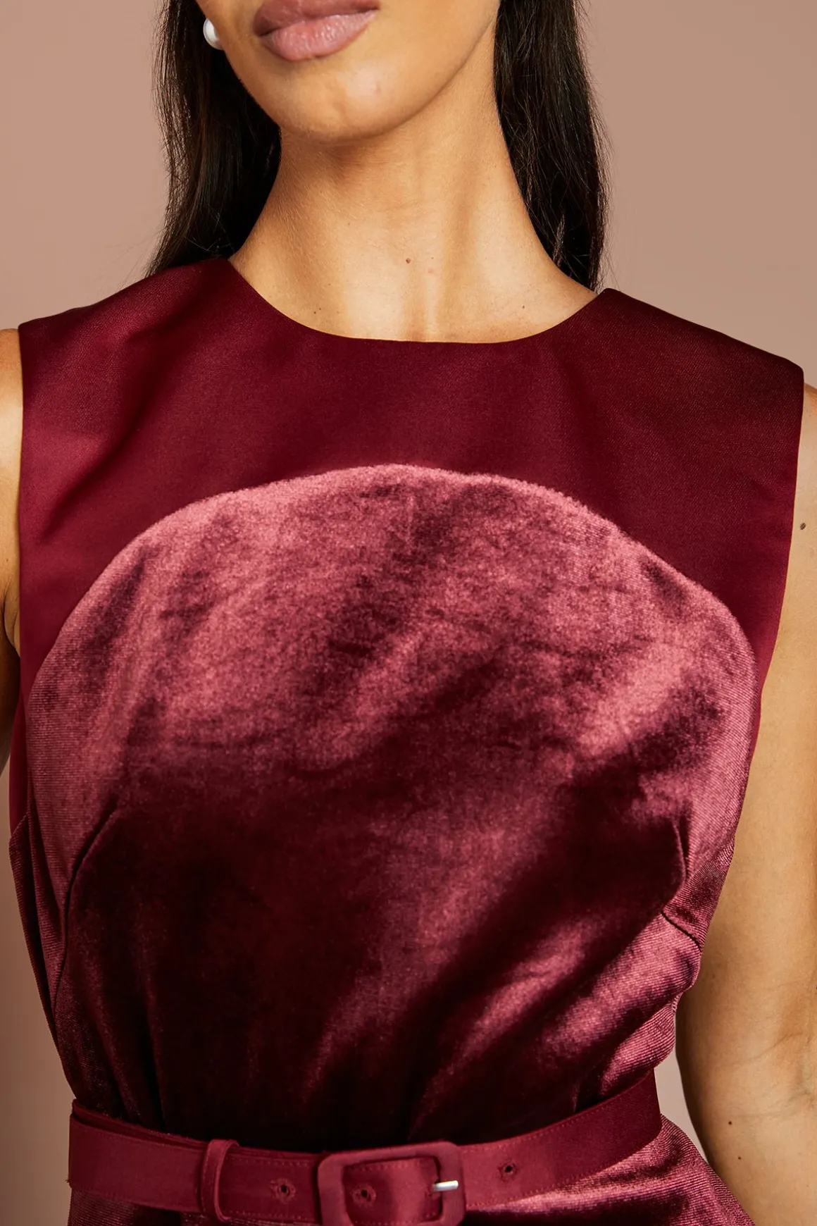Robe Mini Sans Manches En Velours Et Satin