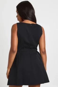 boohoo Robe Mini Skater Découpée aux Détails Dorés<Femme Robes Patineuses|Robes