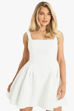 Robe mini skater en boucle ornée de sequins premium
