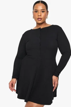 Robe mini skateur grande taille à côtes et boutonnée