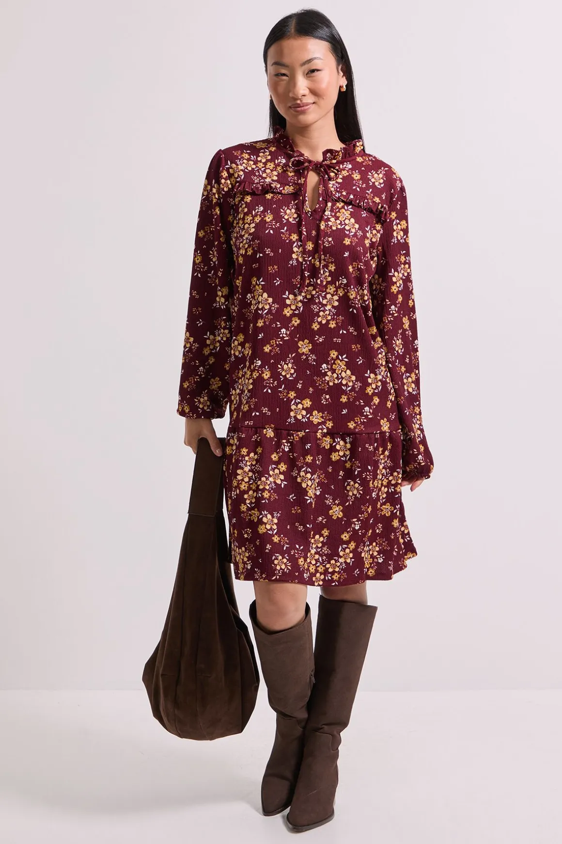 Robe Mini Smock à Étages en Jersey Petite Taille avec Motif Floral Jaune et Col Noué