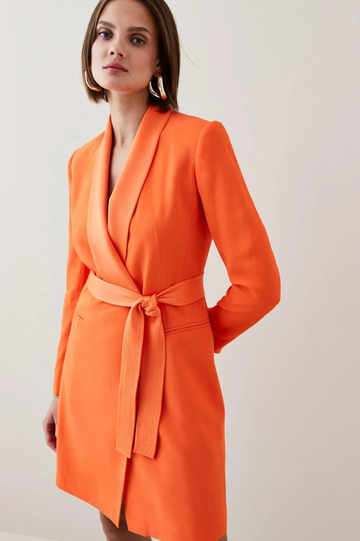 Robe Mini Smoking Ajustée à Effet Portefeuille