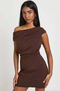 Robe mini structurée effet lin à épaules dénudées
