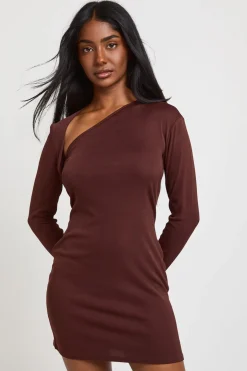 Robe Mini Super Douce À Encolure Asymétrique