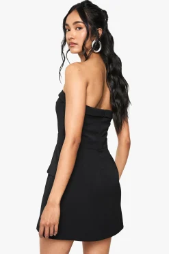 Robe mini sur mesure à bandeau boutonné à l'avant