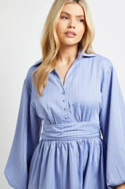 Robe Mini à Taille Froncée avec Détail Col à Fines Rayures