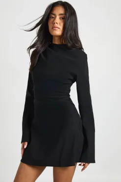 boohoo Robe Mini À Taille Froncée Et Manches Évasées<Femme Robes À Manches Longues|Robes
