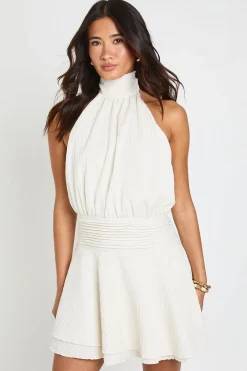 boohoo Robe Mini Texturée Col Licou À Ourlet Asymétrique<Femme Robes|Robes Dos Nu