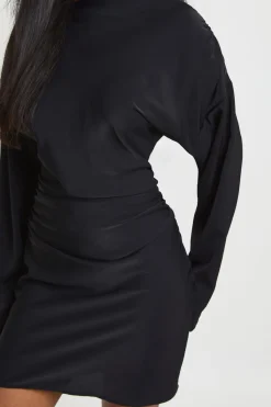 boohoo Robe Mini Tissée à Encolure Slash et Côtés Froncés<Femme Robes À Manches Longues|Robes