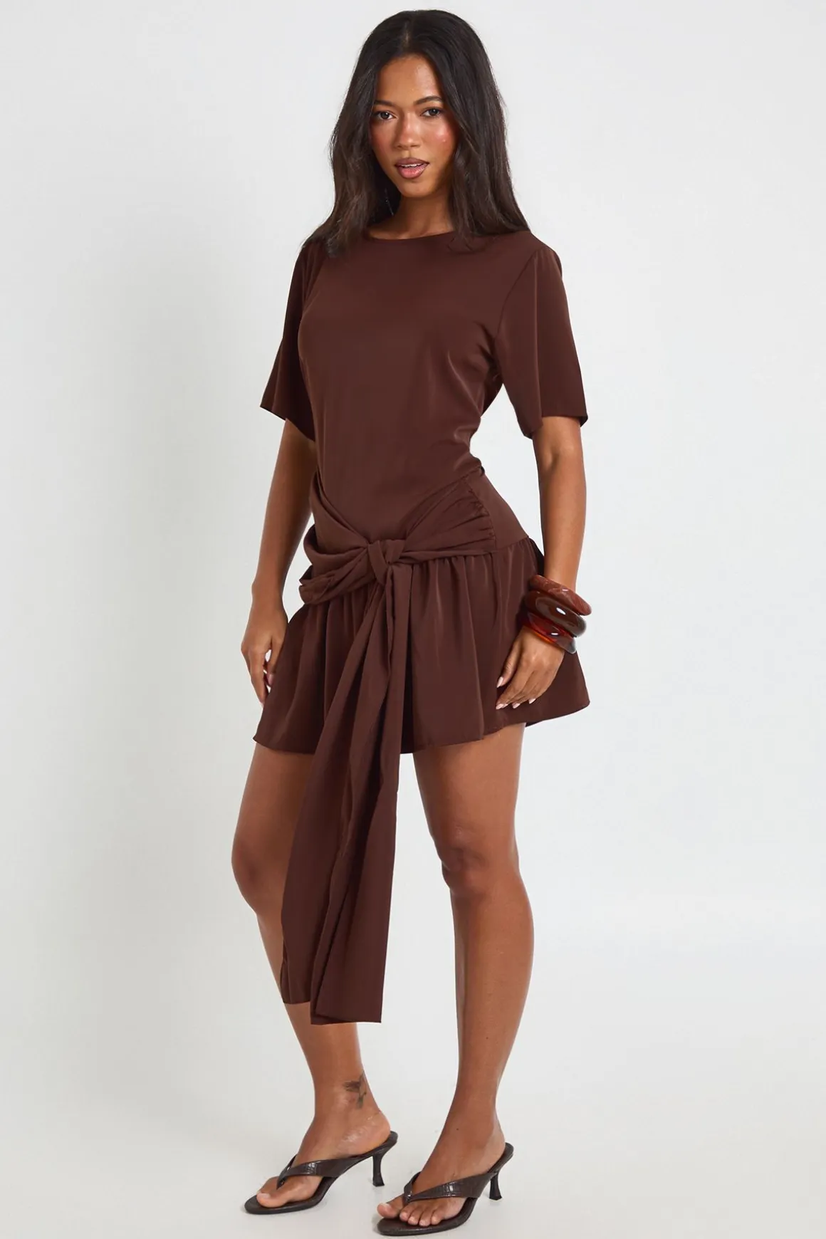 Robe Mini Tissée À Taille Nouée Et Ourlet Asymétrique