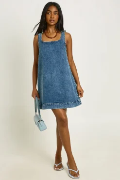 Robe Mini Trapèze À Encolure Carrée
