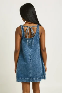 Robe Mini Trapèze À Encolure Carrée