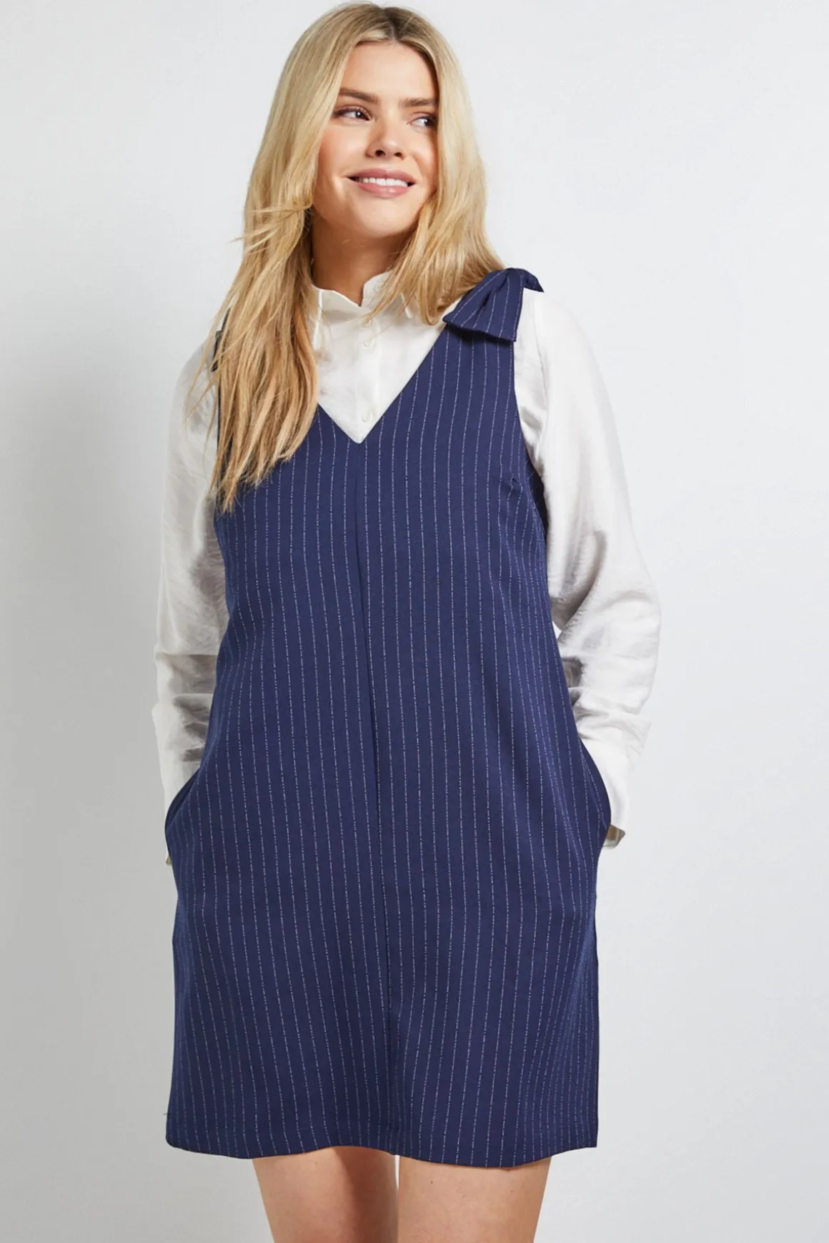 Robe Mini Trapèze à Rayures Fines avec Détail Nœud