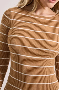 Robe Mini Tricotée Ajustée Camel à Encolure Bardot