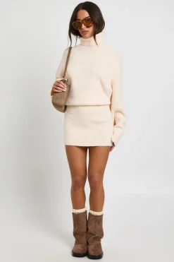Robe Mini Tricotée Col Montant À Ourlet Froncé Petite